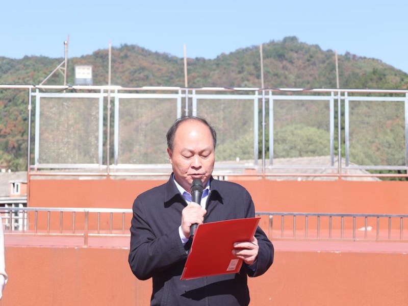 杨志勇受学院领导班子委托作动员讲话.jpg 杨志勇受学院领导班子委托作动员讲话.jpg